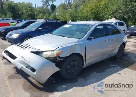 2009 Toyota Camry Le z USA, uszkodzony, nr VIN 4T1BE46K79U277871